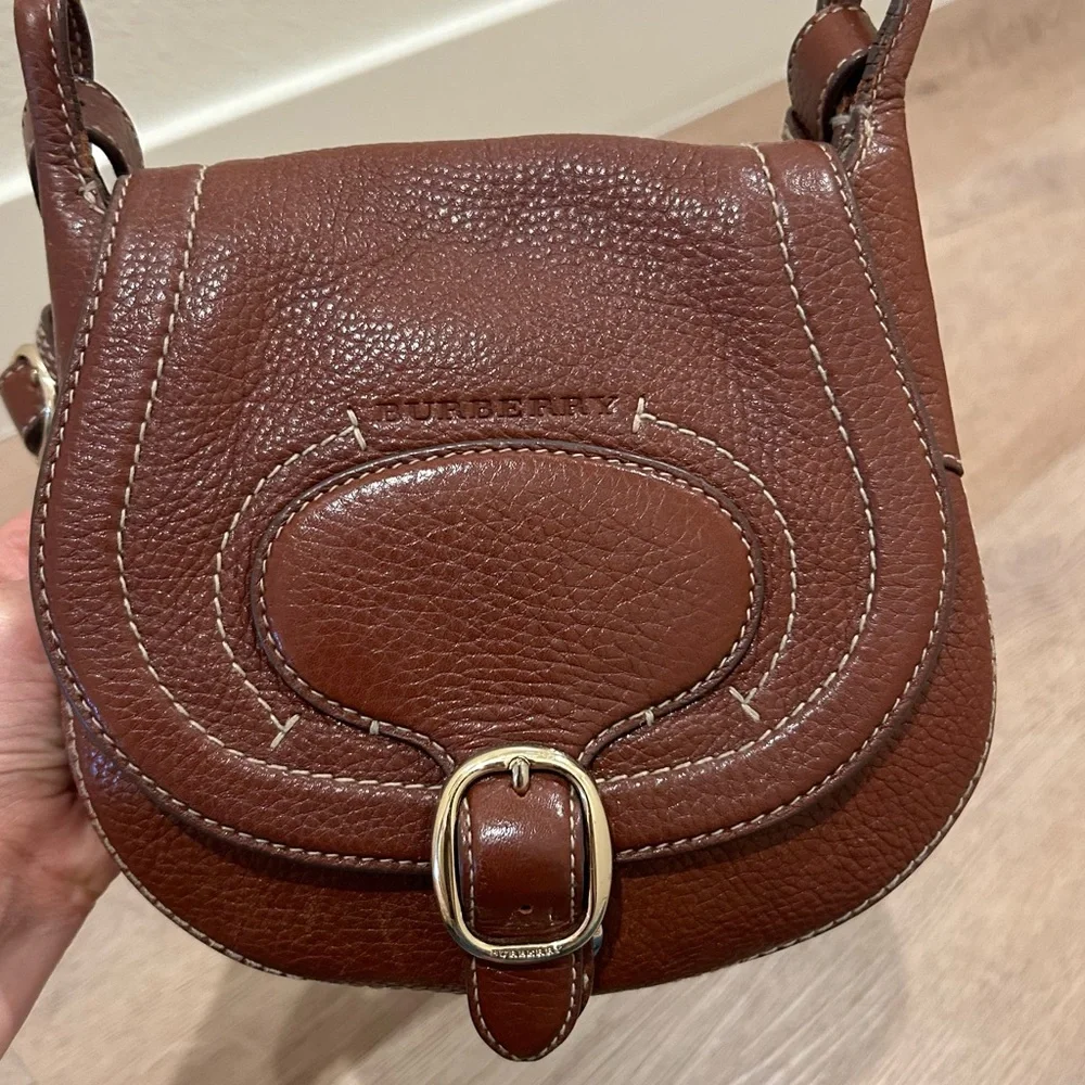 Burberry Leather Crossbody Saddle Bag Purse - Picture 4 of 16